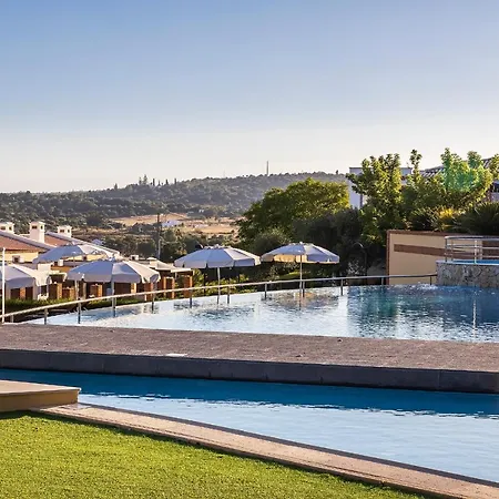 Ośrodek wypoczynkowy Vale Da Ribeira Residences 4*