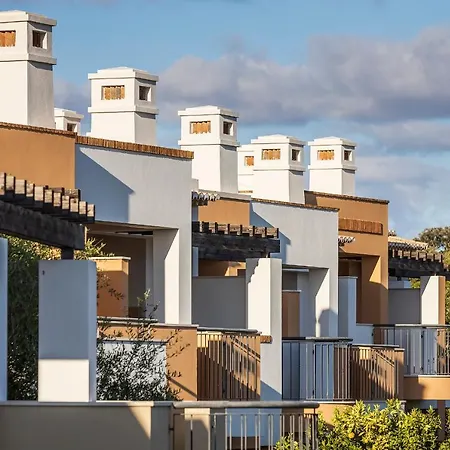 Vale Da Ribeira Residences 4*