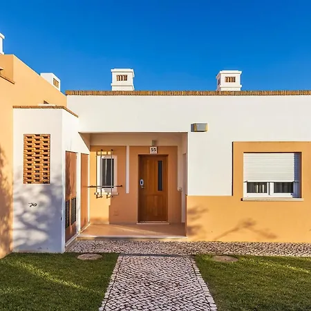 Ośrodek wypoczynkowy Vale Da Ribeira Residences Saragocal