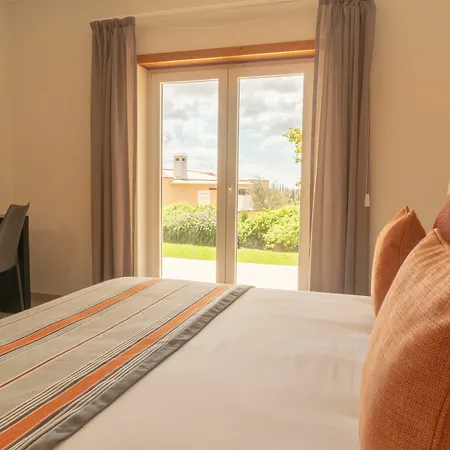 Vale Da Ribeira Residences Saragocal