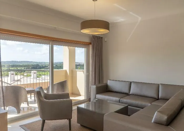 Vale Da Ribeira Residences Üdülőközpont 4*