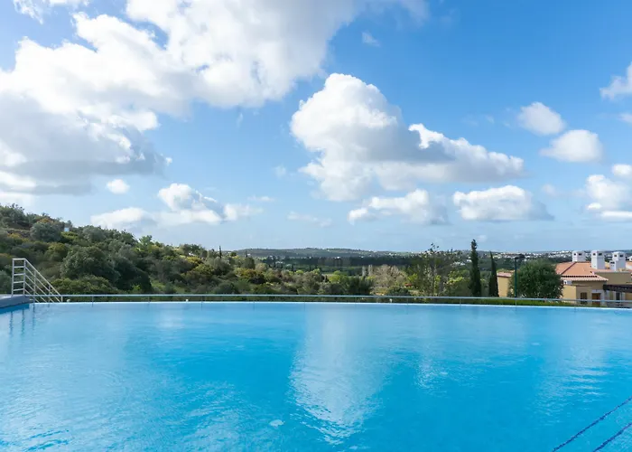 Vale Da Ribeira Residences Üdülőközpont 4*