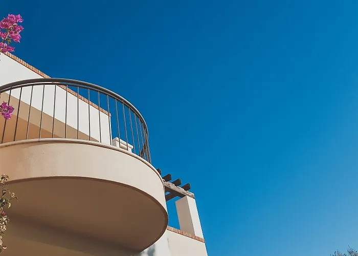 Üdülőközpont Vale Da Ribeira Residences 4*