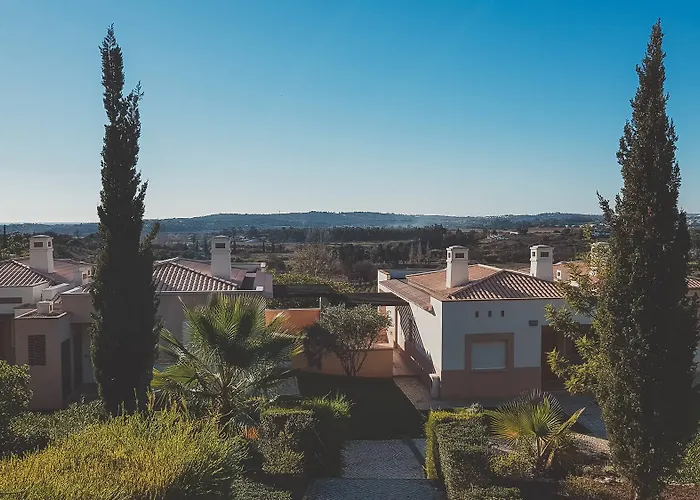 Vale Da Ribeira Residences 4*