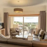 Vale Da Ribeira Residences 4* Saragocal