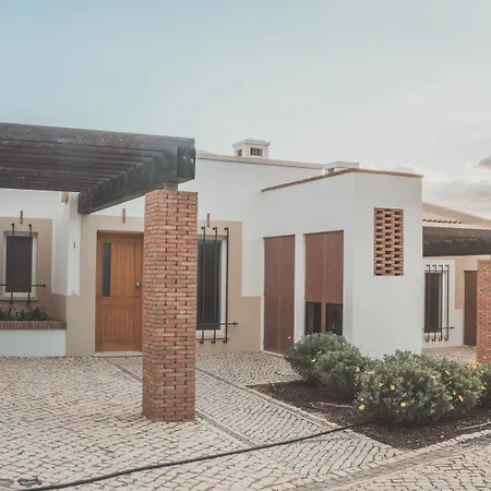 Rezort Vale Da Ribeira Residences 4*