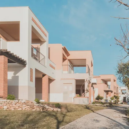 Vale Da Ribeira Residences Rezort Saragocal